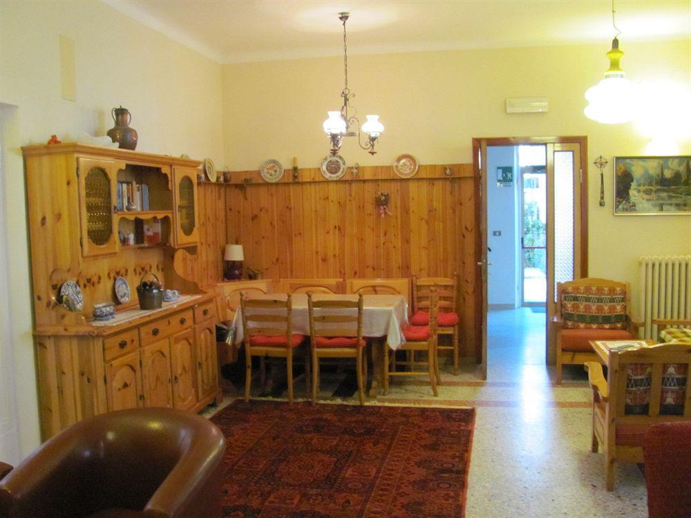 Albergo Moretti Senigallia Exterior photo